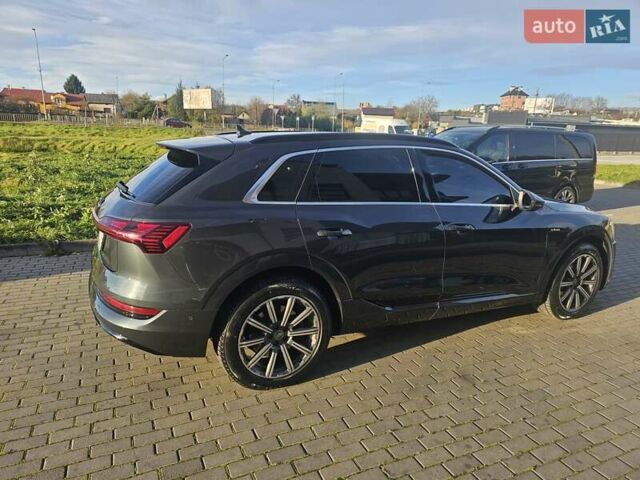 Сірий Ауді E-Tron, об'ємом двигуна 0 л та пробігом 128 тис. км за 24900 $, фото 2 на Automoto.ua