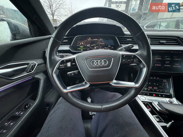 Сірий Ауді E-Tron, об'ємом двигуна 0 л та пробігом 86 тис. км за 31500 $, фото 12 на Automoto.ua