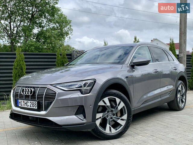 Ауді E-Tron 2019 у Дрогобичі на Automoto.ua Сірий Ауді E-Tron, об'ємом двигуна 0 л та пробігом 160 тис. км за 23500 $, фото 1 на Automoto.ua