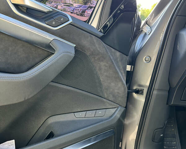 Серый Ауди E-Tron, объемом двигателя 0 л и пробегом 100 тыс. км за 35000 $, фото 9 на Automoto.ua