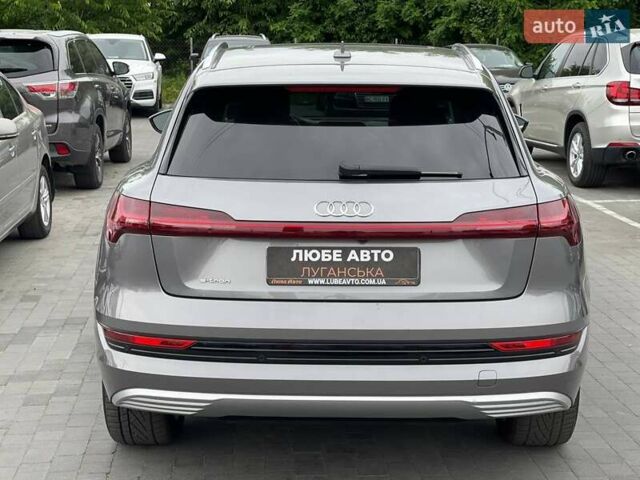 Сірий Ауді E-Tron, об'ємом двигуна 0 л та пробігом 106 тис. км за 28000 $, фото 4 на Automoto.ua