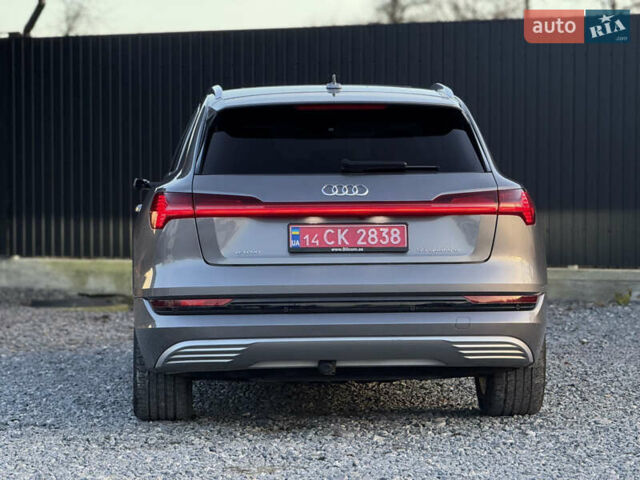 Серый Ауди E-Tron, объемом двигателя 0 л и пробегом 155 тыс. км за 27750 $, фото 16 на Automoto.ua