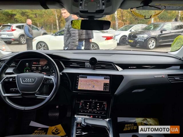 Серый Ауди E-Tron, объемом двигателя 95 л и пробегом 118 тыс. км за 37999 $, фото 15 на Automoto.ua