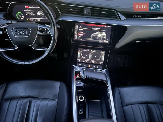 Серый Ауди E-Tron, объемом двигателя 0 л и пробегом 94 тыс. км за 33800 $, фото 37 на Automoto.ua