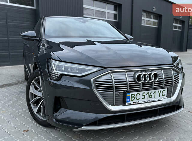 Сірий Ауді E-Tron, об'ємом двигуна 0 л та пробігом 190 тис. км за 26900 $, фото 5 на Automoto.ua