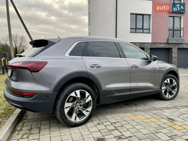 Серый Ауди E-Tron, объемом двигателя 0 л и пробегом 160 тыс. км за 23300 $, фото 7 на Automoto.ua