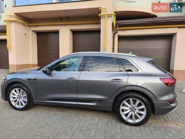 Сірий Ауді E-Tron, об'ємом двигуна 0 л та пробігом 128 тис. км за 29500 $, фото 6 на Automoto.ua