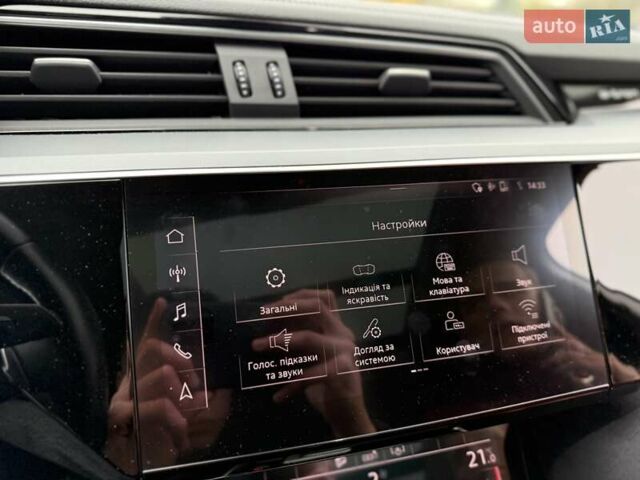 Серый Ауди E-Tron, объемом двигателя 0 л и пробегом 116 тыс. км за 25900 $, фото 39 на Automoto.ua