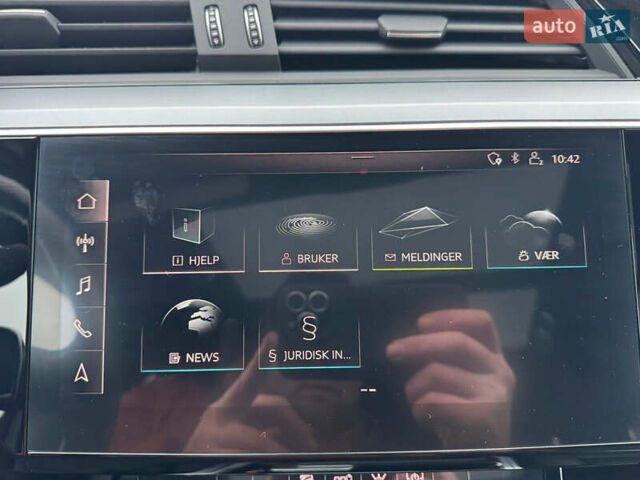 Сірий Ауді E-Tron, об'ємом двигуна 0 л та пробігом 86 тис. км за 31500 $, фото 18 на Automoto.ua