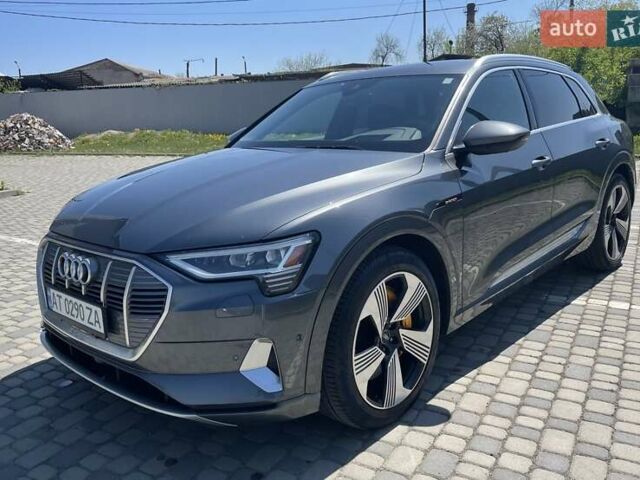 Серый Ауди E-Tron, объемом двигателя 0 л и пробегом 149 тыс. км за 33900 $, фото 12 на Automoto.ua
