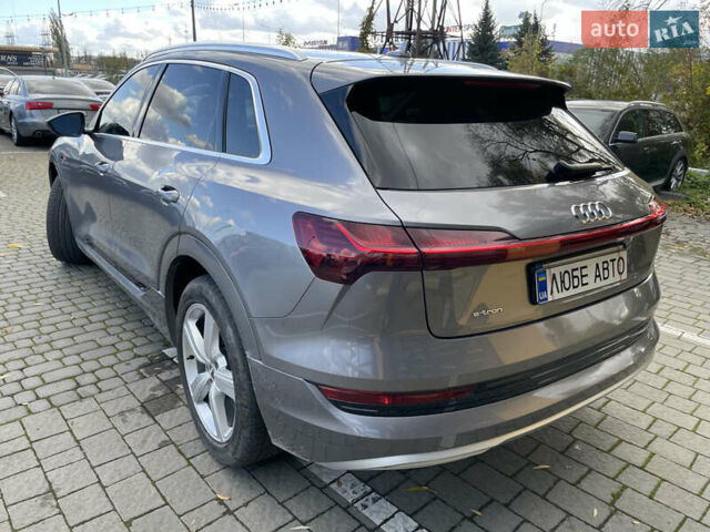 Серый Ауди E-Tron, объемом двигателя 0 л и пробегом 107 тыс. км за 26900 $, фото 3 на Automoto.ua