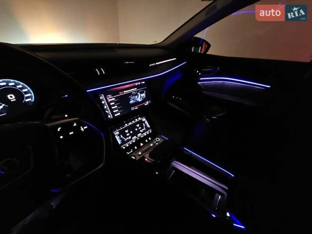 Серый Ауди E-Tron, объемом двигателя 0 л и пробегом 121 тыс. км за 27700 $, фото 51 на Automoto.ua