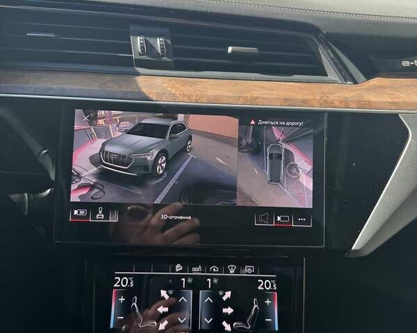 Серый Ауди E-Tron, объемом двигателя 0 л и пробегом 68 тыс. км за 31500 $, фото 20 на Automoto.ua