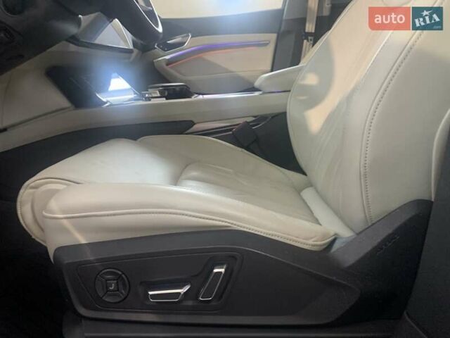 Серый Ауди E-Tron, объемом двигателя 0 л и пробегом 40 тыс. км за 30500 $, фото 41 на Automoto.ua