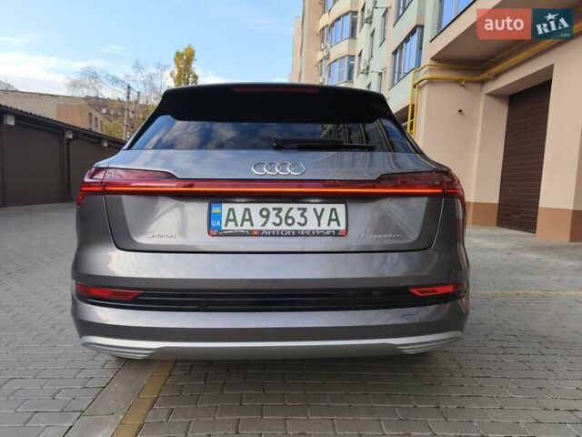 Сірий Ауді E-Tron, об'ємом двигуна 0 л та пробігом 128 тис. км за 29500 $, фото 3 на Automoto.ua