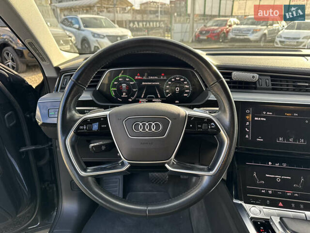 Серый Ауди E-Tron, объемом двигателя 0 л и пробегом 162 тыс. км за 20850 $, фото 39 на Automoto.ua