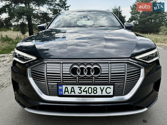 Серый Ауди E-Tron, объемом двигателя 0 л и пробегом 126 тыс. км за 29200 $, фото 1 на Automoto.ua