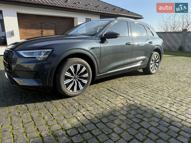 Серый Ауди E-Tron, объемом двигателя 0 л и пробегом 104 тыс. км за 31499 $, фото 12 на Automoto.ua