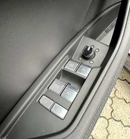 Серый Ауди E-Tron, объемом двигателя 0 л и пробегом 122 тыс. км за 27500 $, фото 11 на Automoto.ua