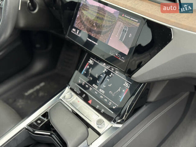 Сірий Ауді E-Tron, об'ємом двигуна 0 л та пробігом 69 тис. км за 32500 $, фото 25 на Automoto.ua