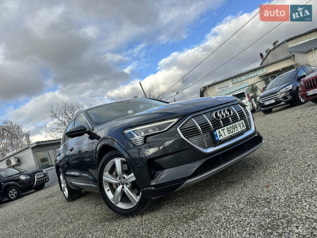Серый Ауди E-Tron, объемом двигателя 0 л и пробегом 162 тыс. км за 20850 $, фото 1 на Automoto.ua