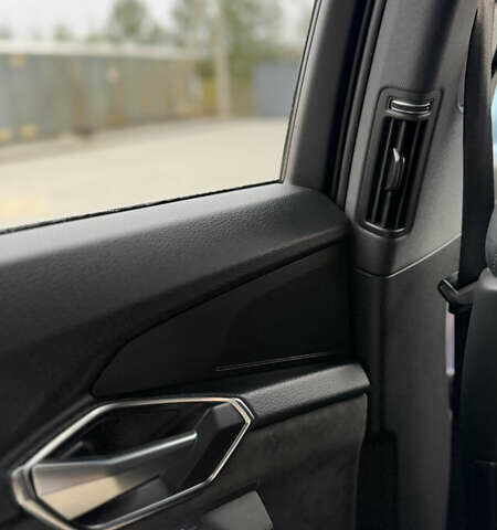 Сірий Ауді E-Tron, об'ємом двигуна 0 л та пробігом 75 тис. км за 34300 $, фото 44 на Automoto.ua