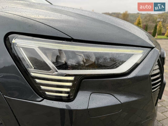 Серый Ауди E-Tron, объемом двигателя 0 л и пробегом 180 тыс. км за 26900 $, фото 11 на Automoto.ua
