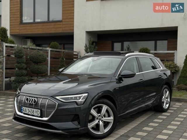 Серый Ауди E-Tron, объемом двигателя 0 л и пробегом 116 тыс. км за 25900 $, фото 4 на Automoto.ua