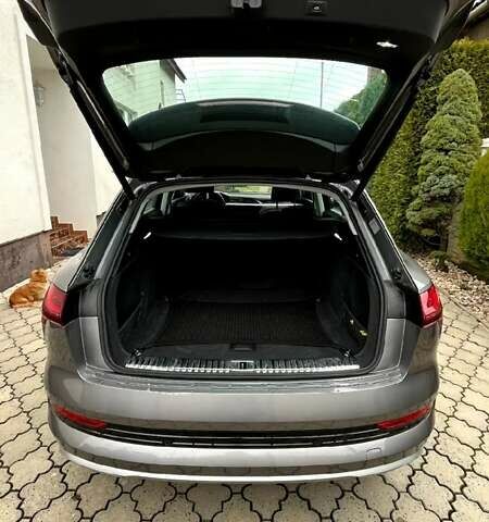 Серый Ауди E-Tron, объемом двигателя 0 л и пробегом 122 тыс. км за 27500 $, фото 26 на Automoto.ua