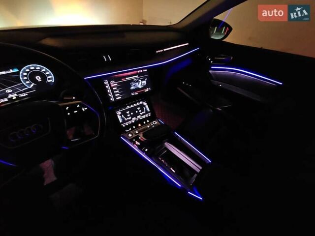 Серый Ауди E-Tron, объемом двигателя 0 л и пробегом 121 тыс. км за 27700 $, фото 53 на Automoto.ua