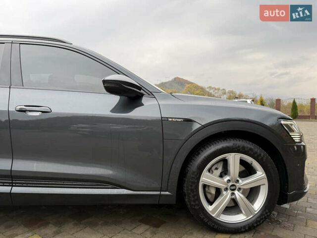 Серый Ауди E-Tron, объемом двигателя 0 л и пробегом 180 тыс. км за 26900 $, фото 9 на Automoto.ua