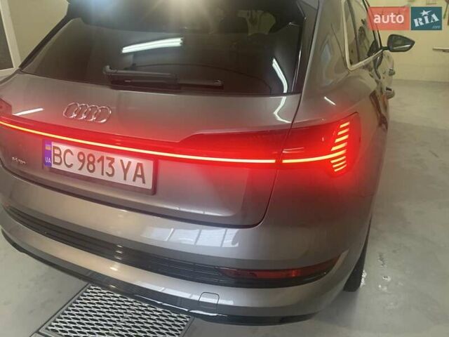 Серый Ауди E-Tron, объемом двигателя 0 л и пробегом 40 тыс. км за 30500 $, фото 29 на Automoto.ua