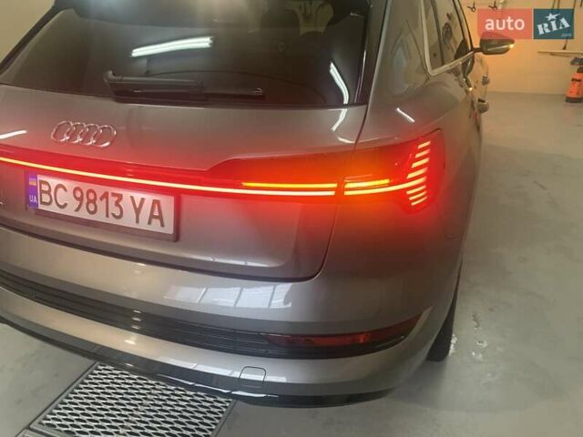 Серый Ауди E-Tron, объемом двигателя 0 л и пробегом 40 тыс. км за 30500 $, фото 30 на Automoto.ua