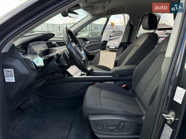 Серый Ауди E-Tron, объемом двигателя 0 л и пробегом 162 тыс. км за 20850 $, фото 21 на Automoto.ua