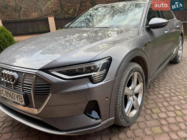 Серый Ауди E-Tron, объемом двигателя 0 л и пробегом 97 тыс. км за 23000 $, фото 1 на Automoto.ua