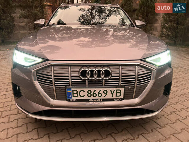 Серый Ауди E-Tron, объемом двигателя 0 л и пробегом 86 тыс. км за 31000 $, фото 10 на Automoto.ua