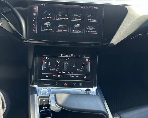 Сірий Ауді E-Tron, об'ємом двигуна 0 л та пробігом 107 тис. км за 24300 $, фото 18 на Automoto.ua