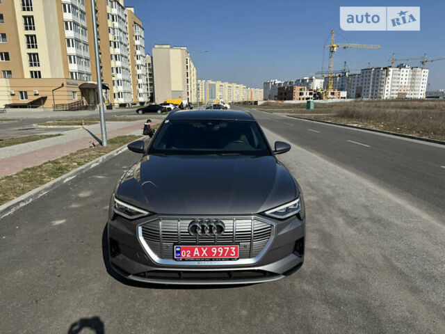 Сірий Ауді E-Tron, об'ємом двигуна 0 л та пробігом 74 тис. км за 38900 $, фото 22 на Automoto.ua