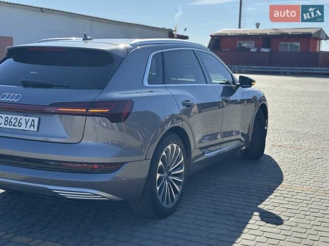 Серый Ауди E-Tron, объемом двигателя 0 л и пробегом 68 тыс. км за 31500 $, фото 4 на Automoto.ua