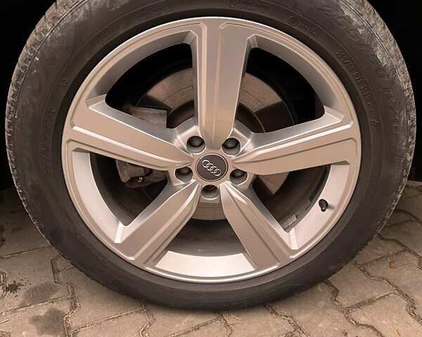 Серый Ауди E-Tron, объемом двигателя 0 л и пробегом 86 тыс. км за 31000 $, фото 24 на Automoto.ua