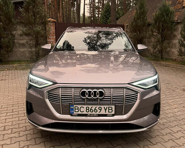 Серый Ауди E-Tron, объемом двигателя 0 л и пробегом 86 тыс. км за 31000 $, фото 27 на Automoto.ua