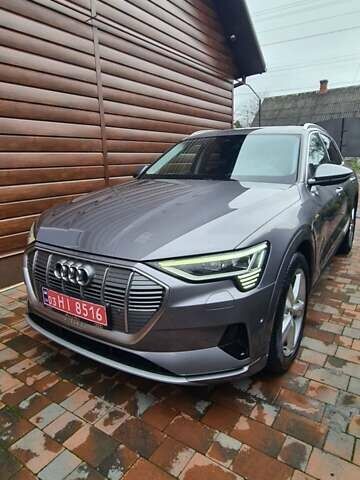 Серый Ауди E-Tron, объемом двигателя 0 л и пробегом 146 тыс. км за 21000 $, фото 6 на Automoto.ua