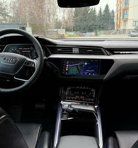 Сірий Ауді E-Tron, об'ємом двигуна 0 л та пробігом 75 тис. км за 34300 $, фото 39 на Automoto.ua