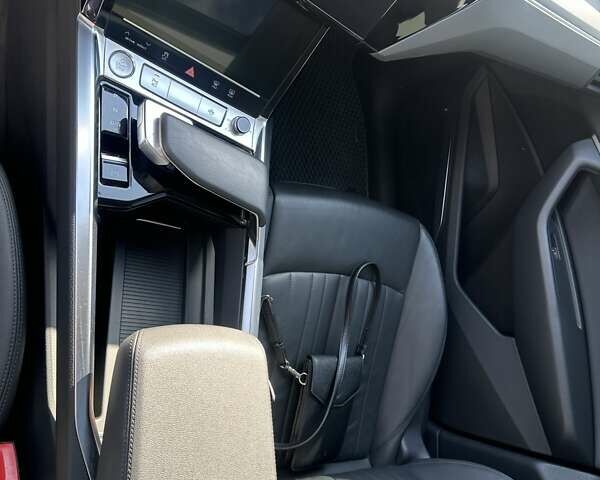 Сірий Ауді E-Tron, об'ємом двигуна 0 л та пробігом 107 тис. км за 24300 $, фото 11 на Automoto.ua