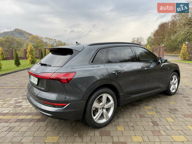Серый Ауди E-Tron, объемом двигателя 0 л и пробегом 180 тыс. км за 26900 $, фото 4 на Automoto.ua