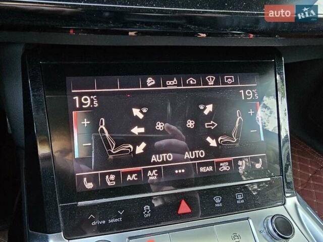 Серый Ауди E-Tron, объемом двигателя 0 л и пробегом 121 тыс. км за 27700 $, фото 43 на Automoto.ua