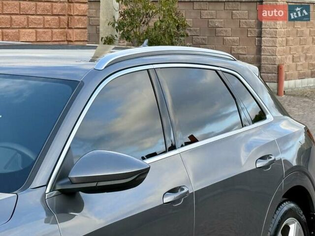 Ауді E-Tron 2019 у Рівному на Automoto.ua Сірий Ауді E-Tron, об'ємом двигуна 0 л та пробігом 139 тис. км за 26900 $, фото 9 на Automoto.ua