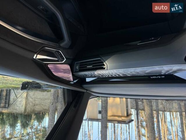 Серый Ауди E-Tron, объемом двигателя 0 л и пробегом 83 тыс. км за 32700 $, фото 23 на Automoto.ua