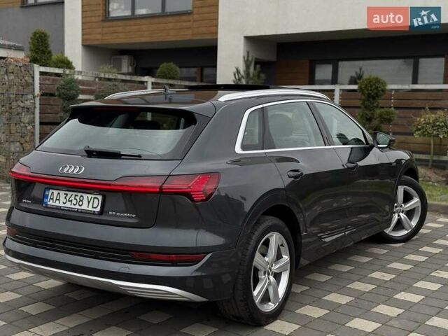 Серый Ауди E-Tron, объемом двигателя 0 л и пробегом 116 тыс. км за 25900 $, фото 12 на Automoto.ua