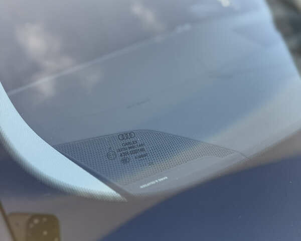 Серый Ауди E-Tron, объемом двигателя 0 л и пробегом 104 тыс. км за 31499 $, фото 19 на Automoto.ua